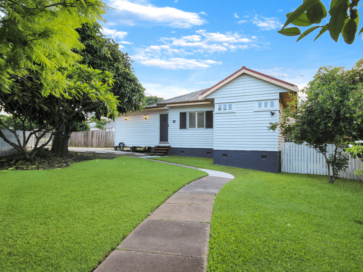 1 Arcadia Crescent, Darra, QLD 4076