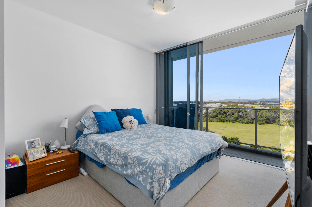 302/15 Compass Drive, BIGGERA WATERS, QLD 4216