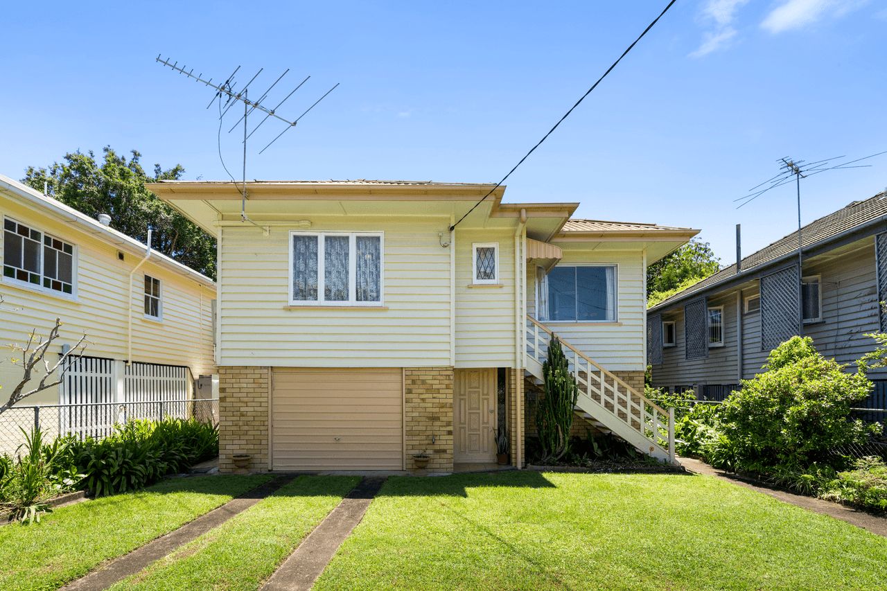 21 Burrell Street, CLAYFIELD, QLD 4011