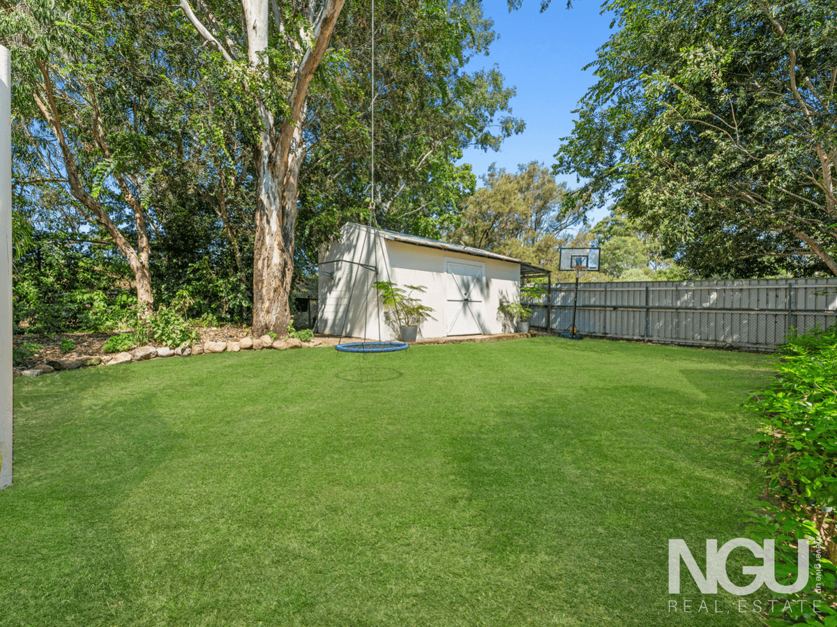 16 Bergins Hill Road, Bundamba, QLD 4304