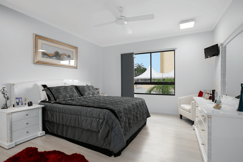 402/3 Abbott Street, CAIRNS CITY, QLD 4870