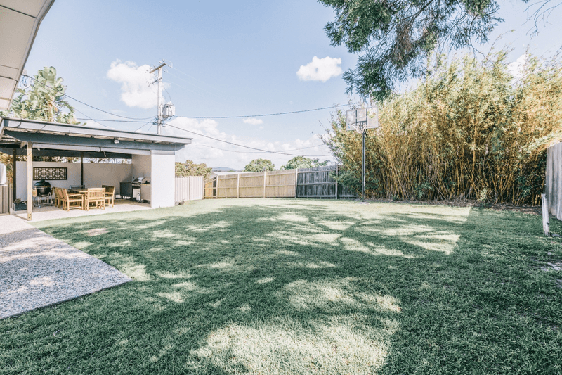 27 TAYLOR STREET, EASTERN HEIGHTS, QLD 4305