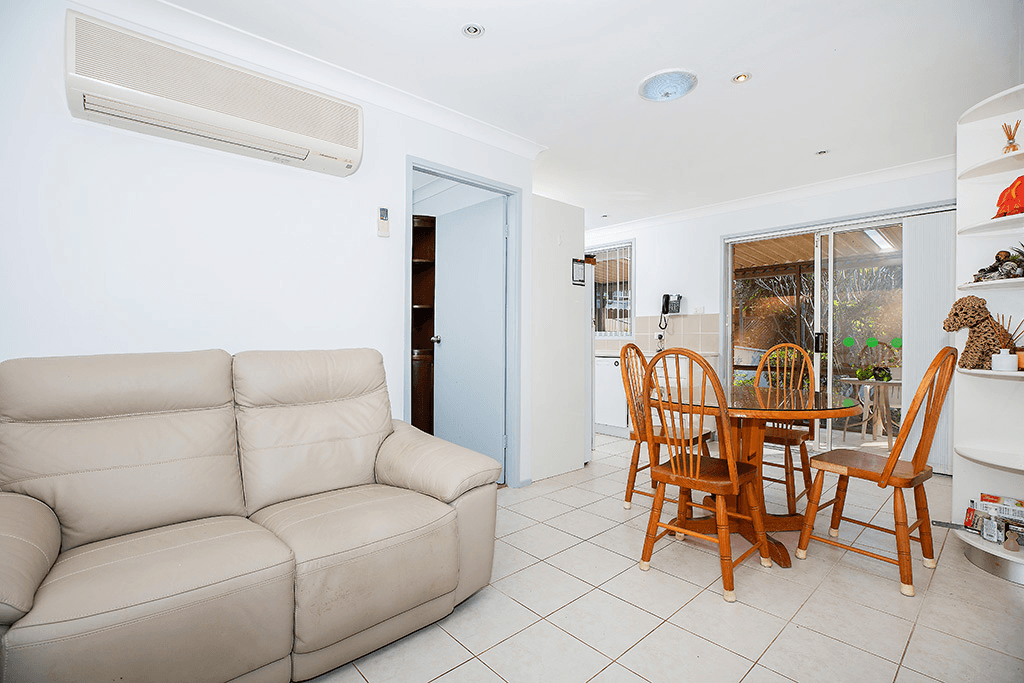 14 Jabiru Street, CAREY BAY, NSW 2283