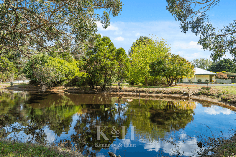 452 Bacchus Marsh Road, Bullengarook, VIC 3437