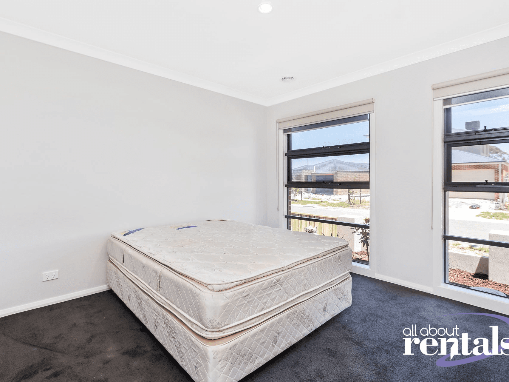 12 Newbury Street, Pakenham, VIC 3810