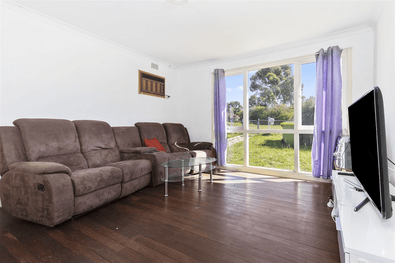 1 Rinaldo Crescent, Coolbellup, WA 6163