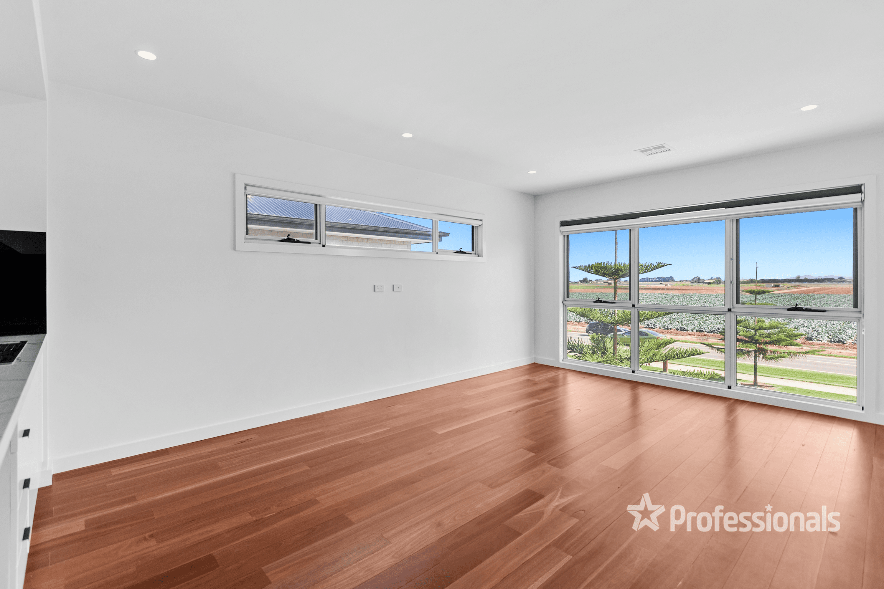 2 Sabot Close, WERRIBEE SOUTH, VIC 3030