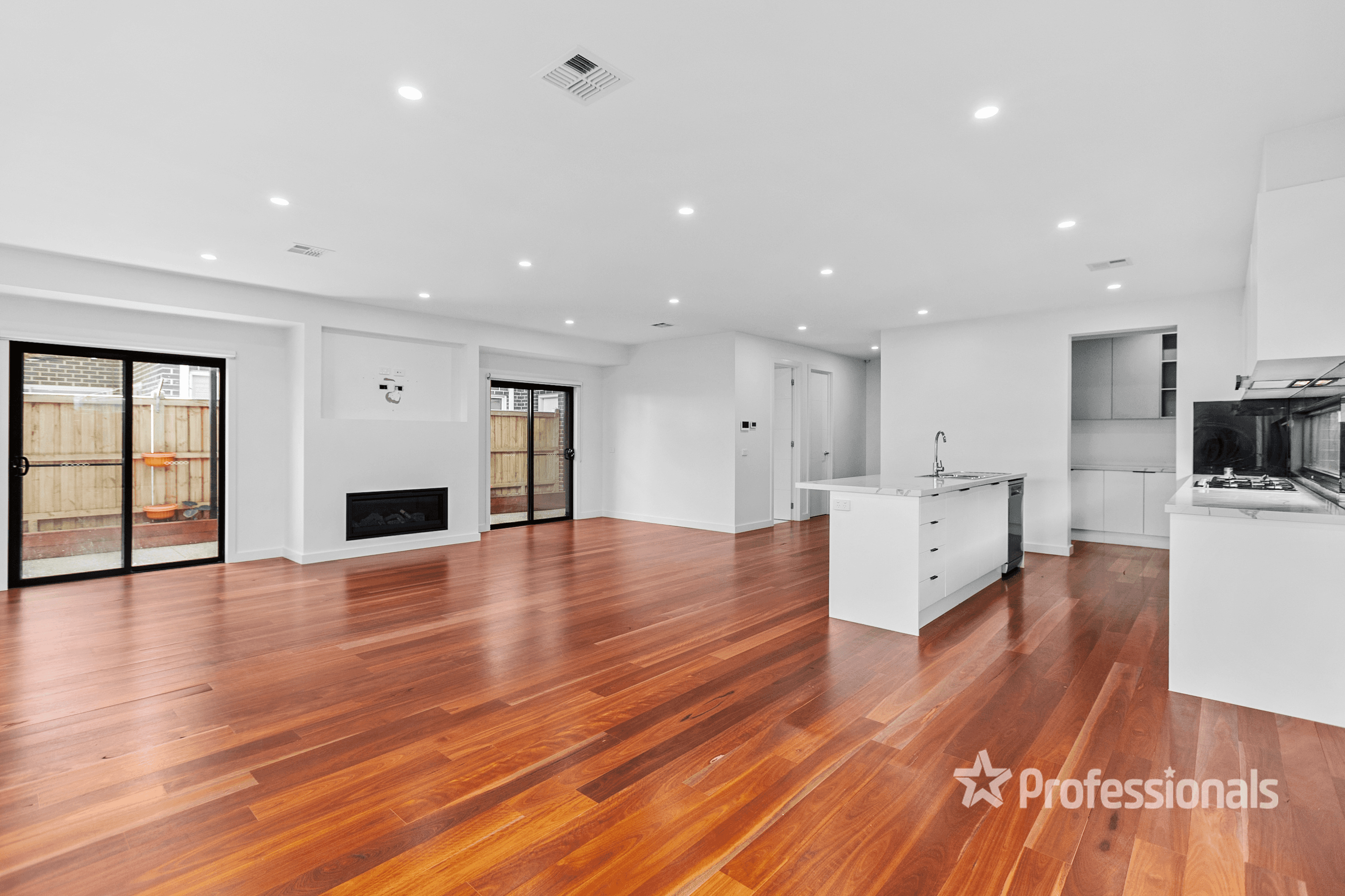 2 Sabot Close, WERRIBEE SOUTH, VIC 3030