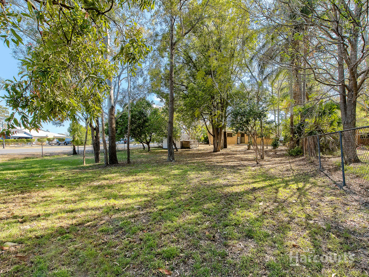 18 Progress Avenue, Beachmere, QLD 4510