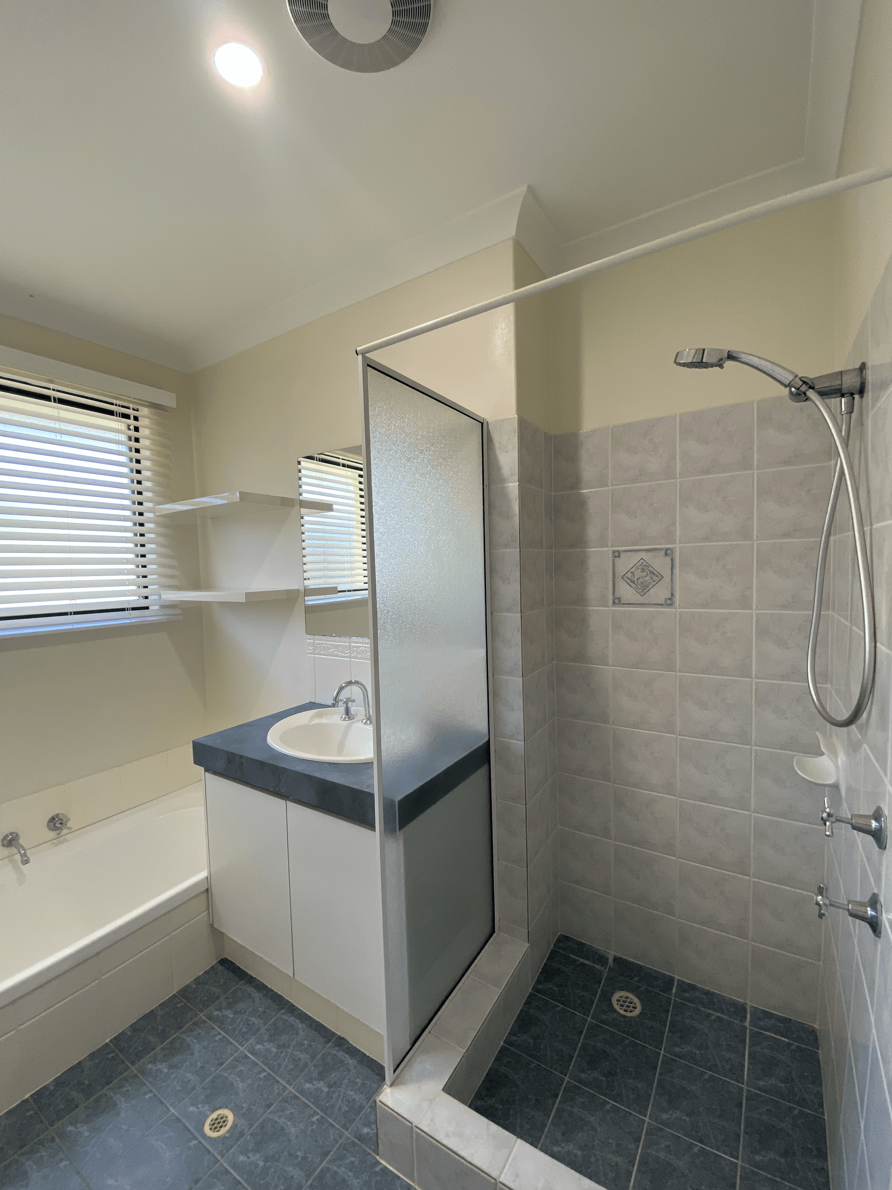 47 Peridot Turn, BANKSIA GROVE, WA 6031