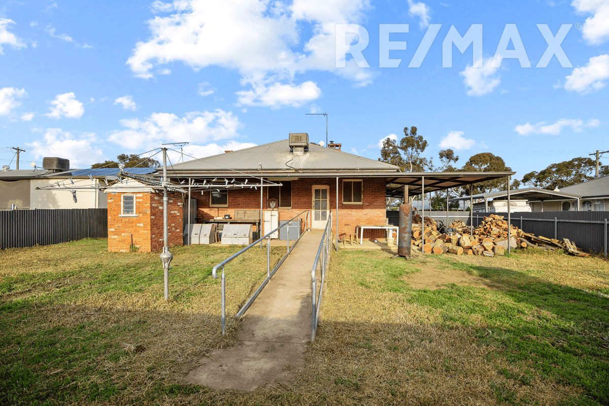 11 Connorton Street, URANQUINTY, NSW 2652