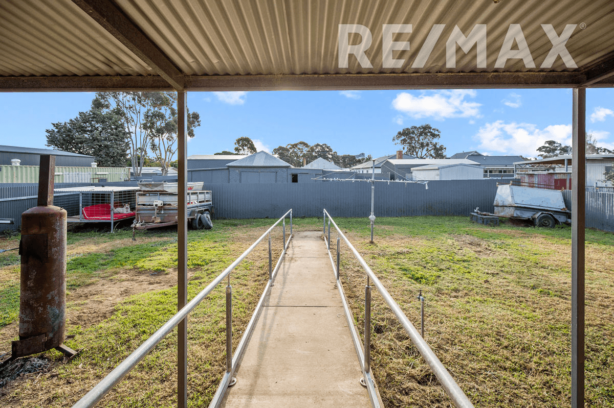 11 Connorton Street, URANQUINTY, NSW 2652