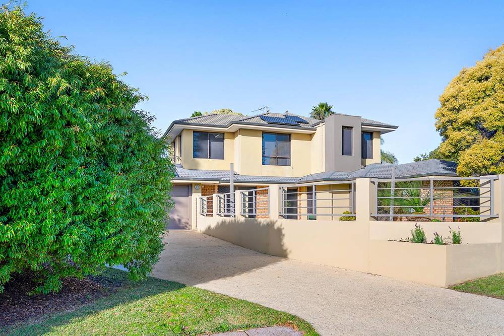 6 Annois Road, BIBRA LAKE, WA 6163