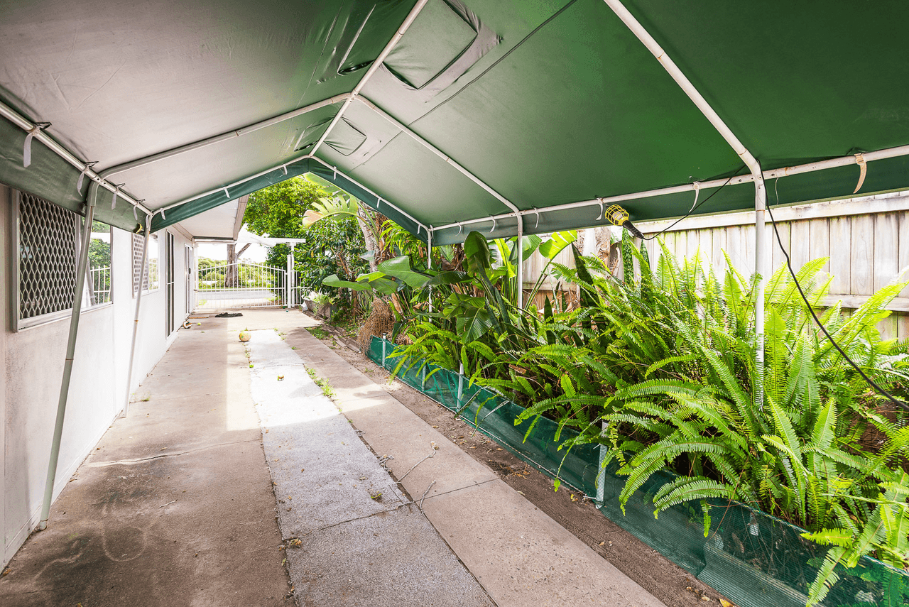 157 The Esplanade West, COOMBABAH, QLD 4216