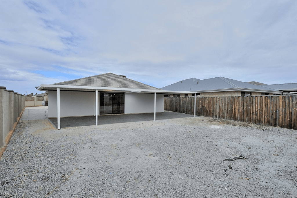 4 Newland Road, ELLENBROOK, WA 6069