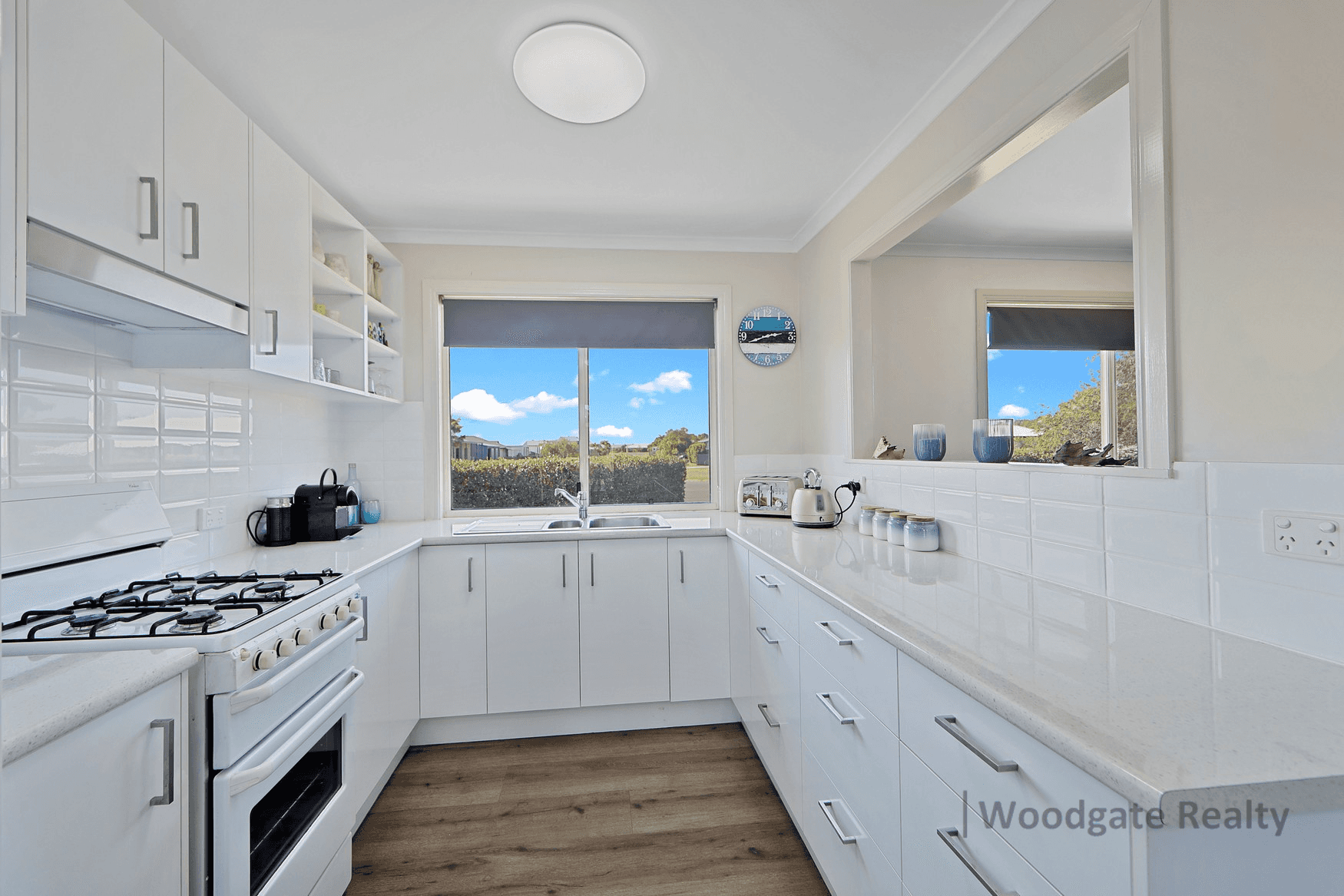 10 KOOKABURRA WAY, WOODGATE, QLD 4660