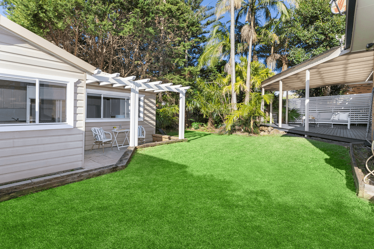 6 Cameron Crescent, KIAMA DOWNS, NSW 2533