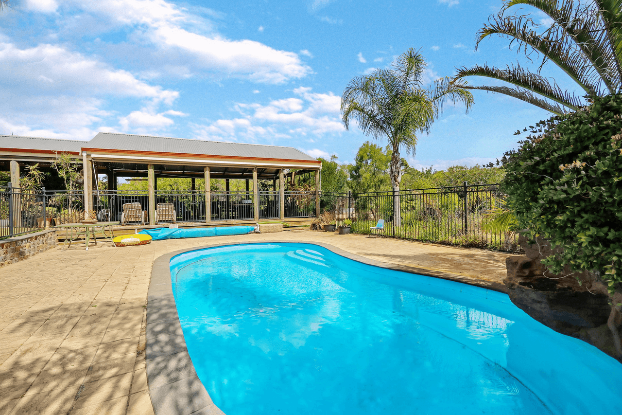 42 Levington Retreat, Wellard, WA 6170