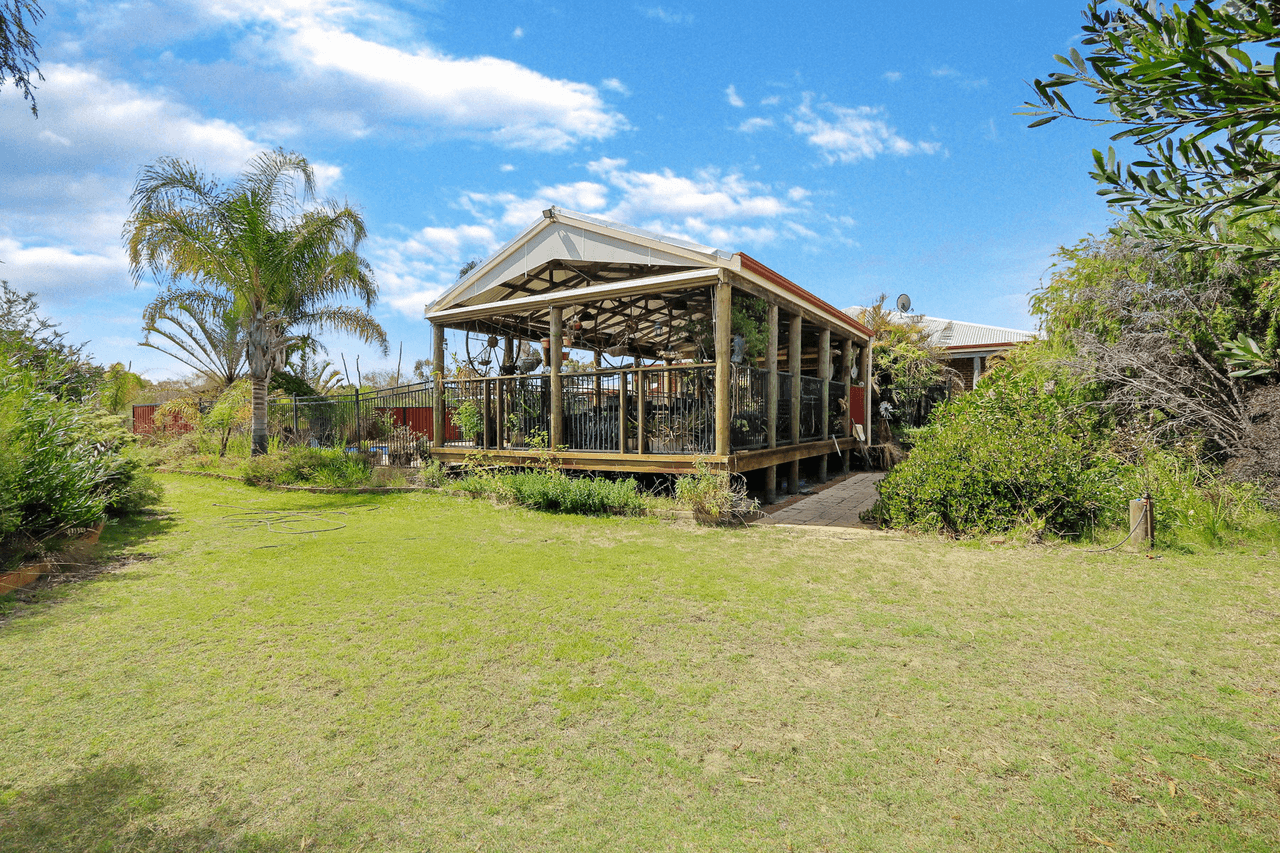 42 Levington Retreat, Wellard, WA 6170