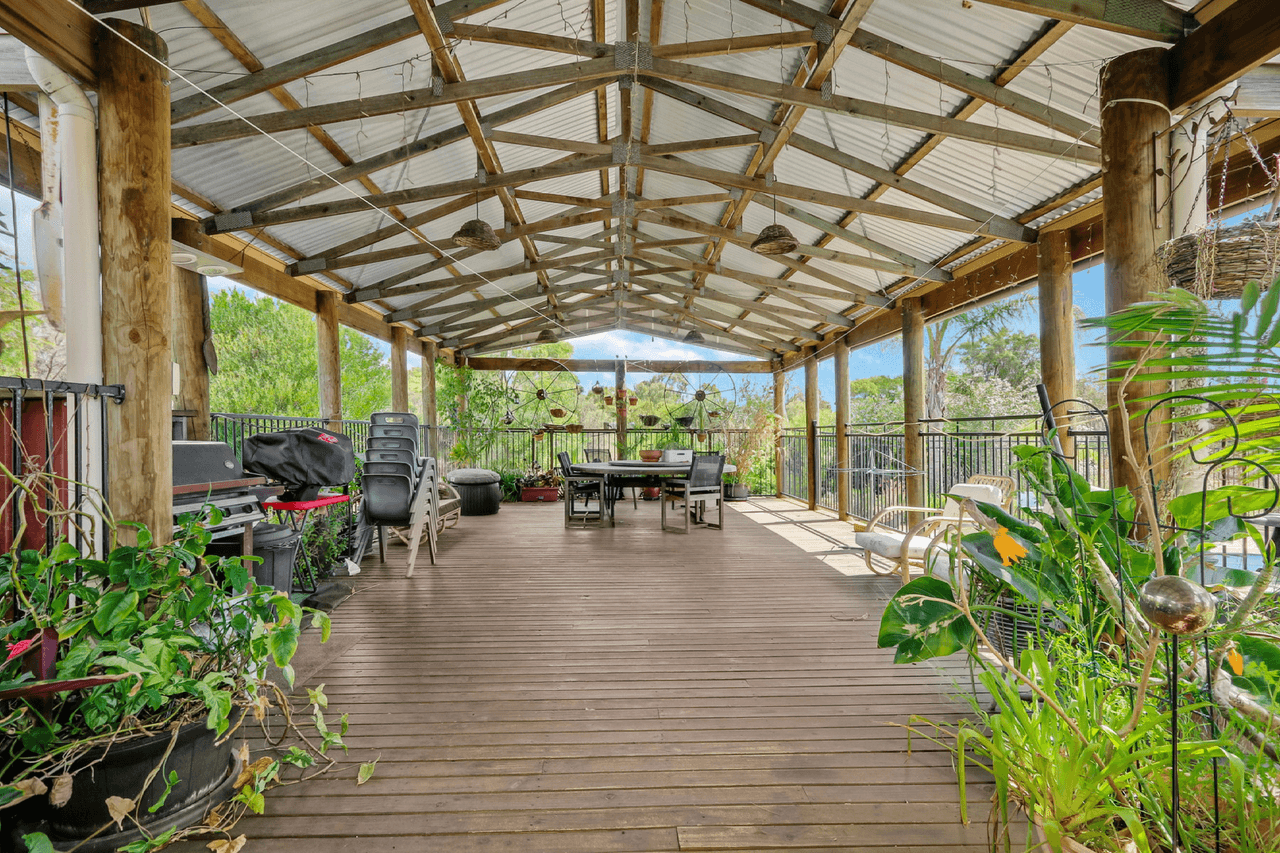 42 Levington Retreat, Wellard, WA 6170