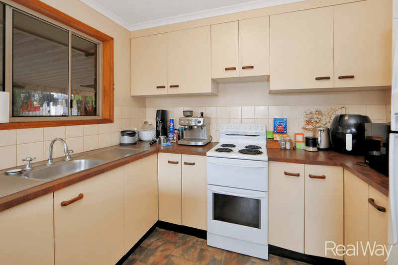 5 Gate Way Street, Avoca, QLD 4670