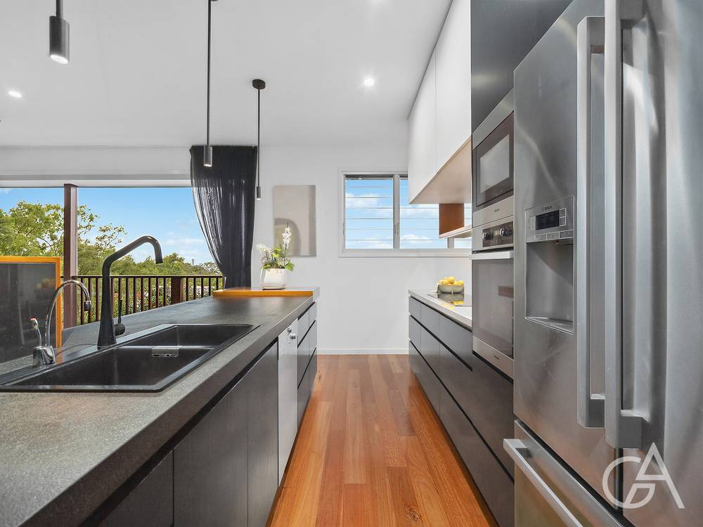 52 Wool Street, TOOWONG, QLD 4066
