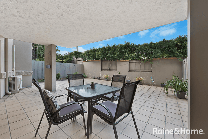 2/13 VECTIS Street, NORMAN PARK, QLD 4170