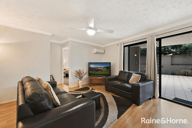 2/13 VECTIS Street, NORMAN PARK, QLD 4170