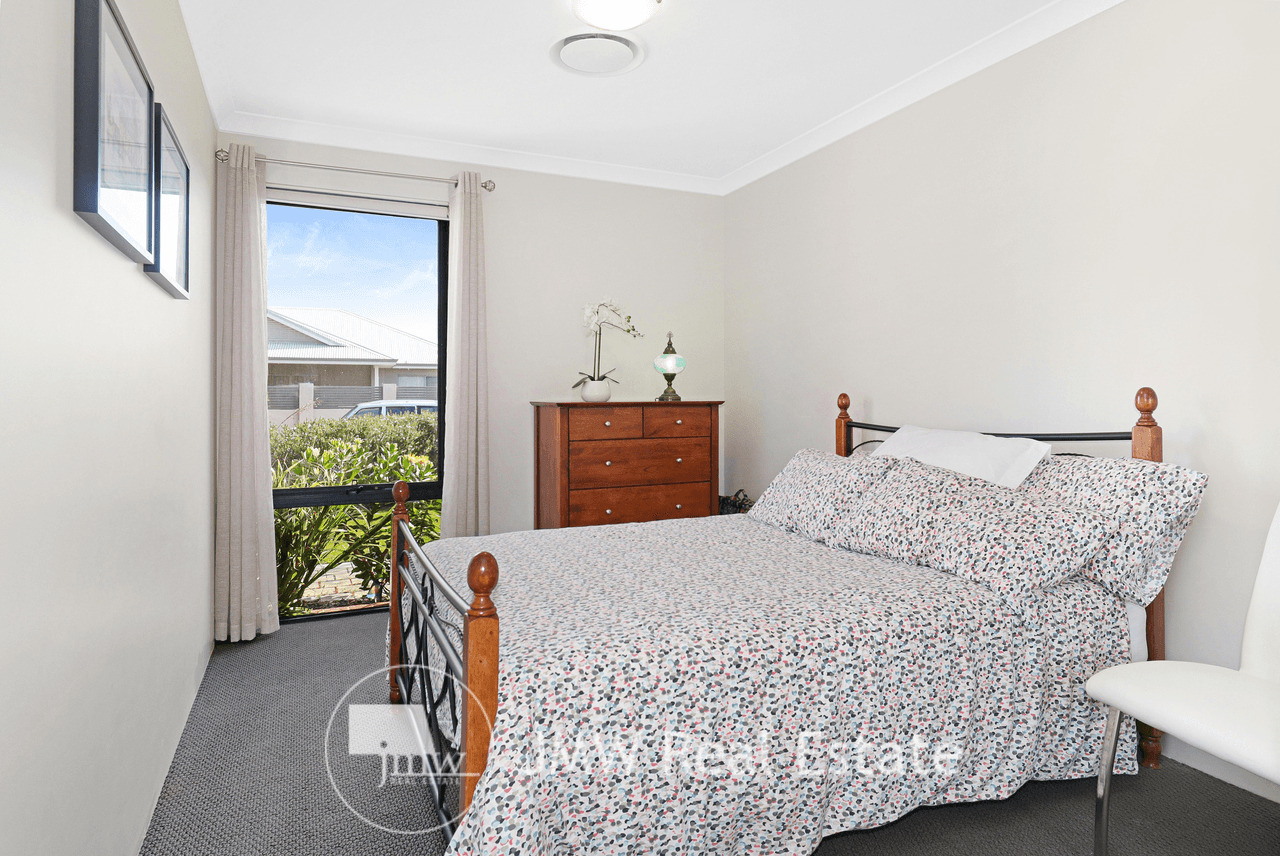 5 Bonnie Close, DUNSBOROUGH, WA 6281