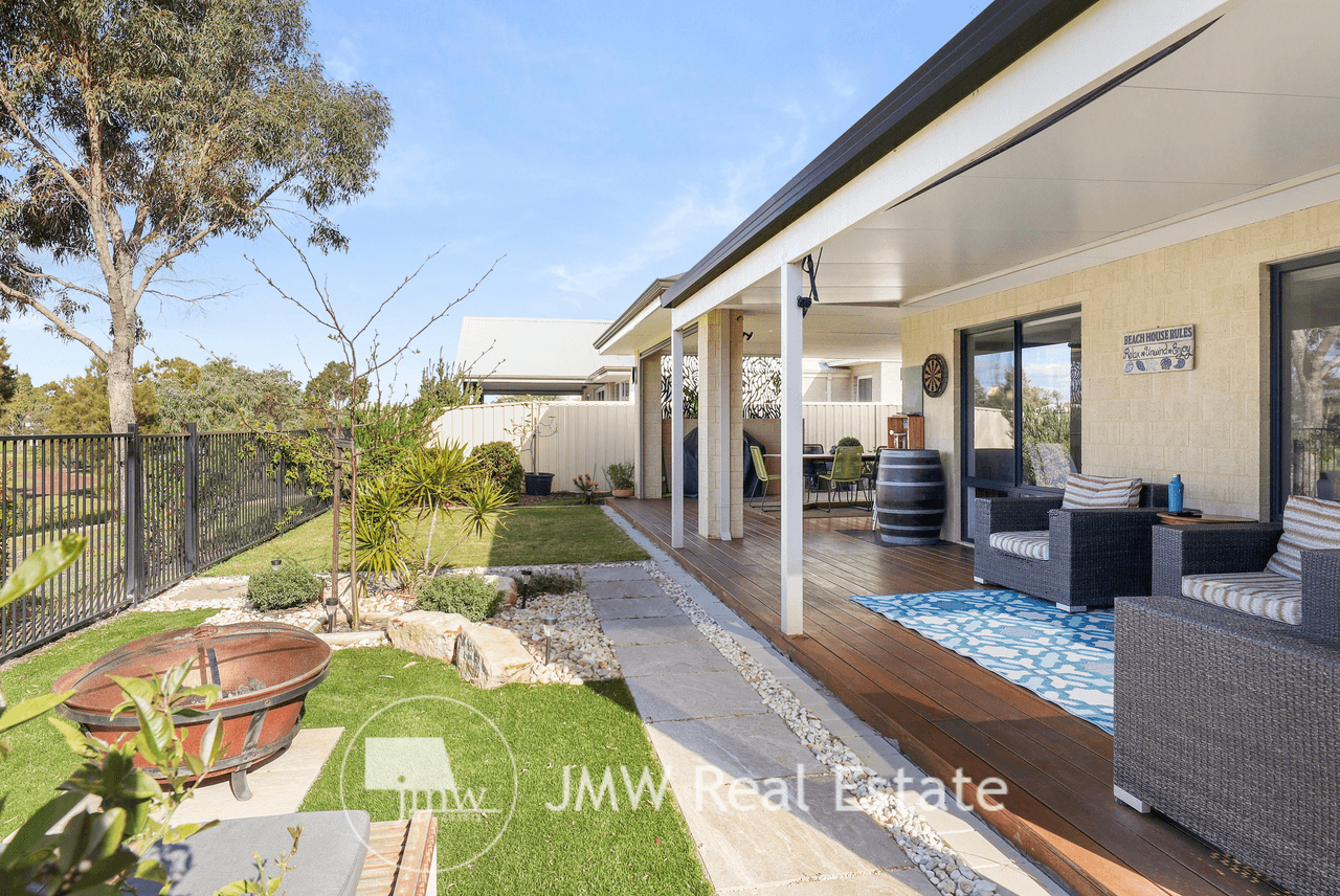 5 Bonnie Close, DUNSBOROUGH, WA 6281