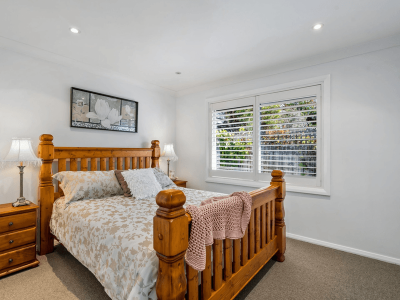 27 Trinity Point Drive, MORISSET PARK, NSW 2264