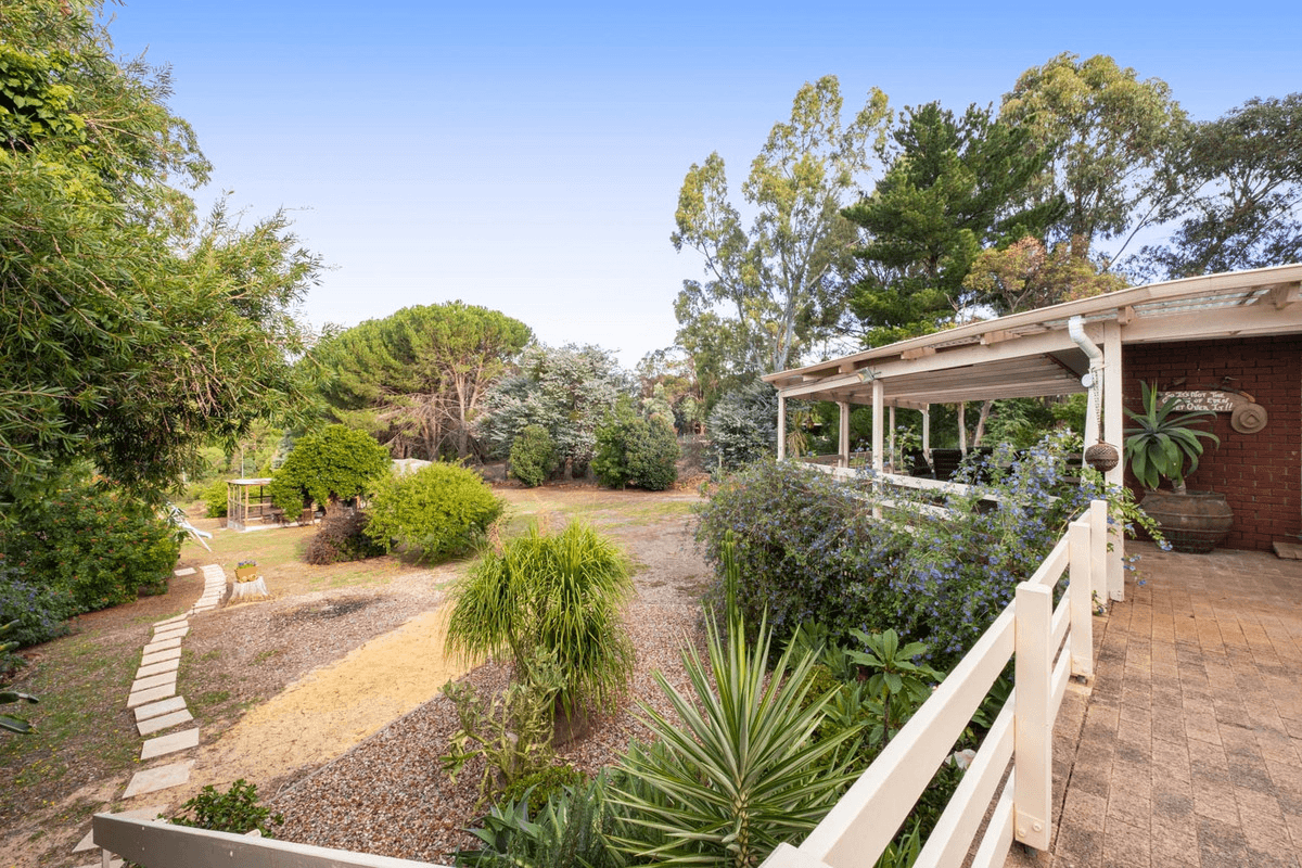 30 Nelson Street, Bedfordale, WA 6112