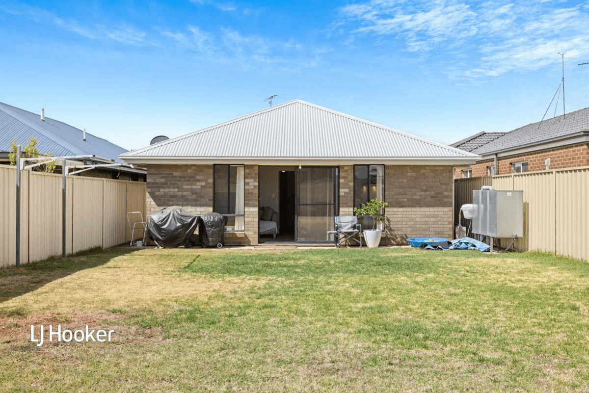 12 Rody Court, MUNNO PARA WEST, SA 5115