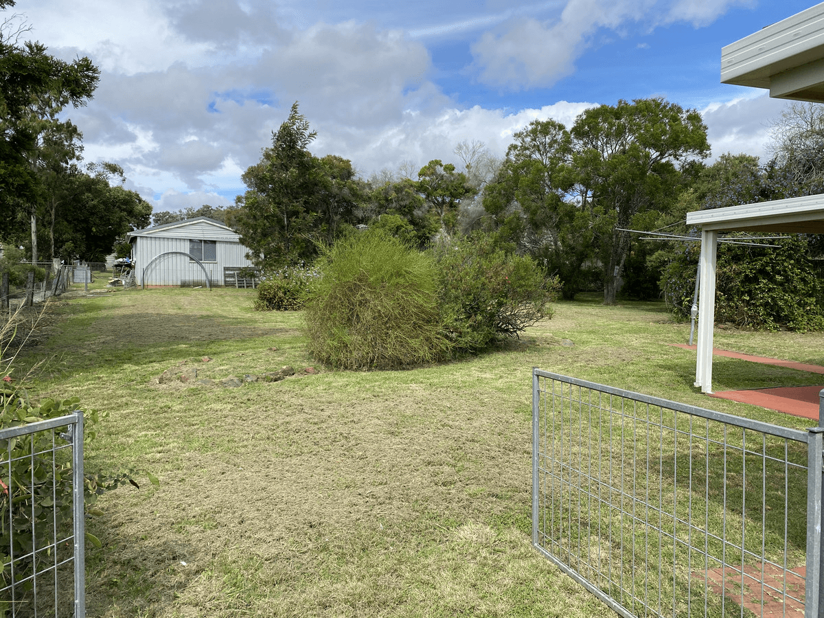 39 Aubigny Road, Oakey, QLD 4401