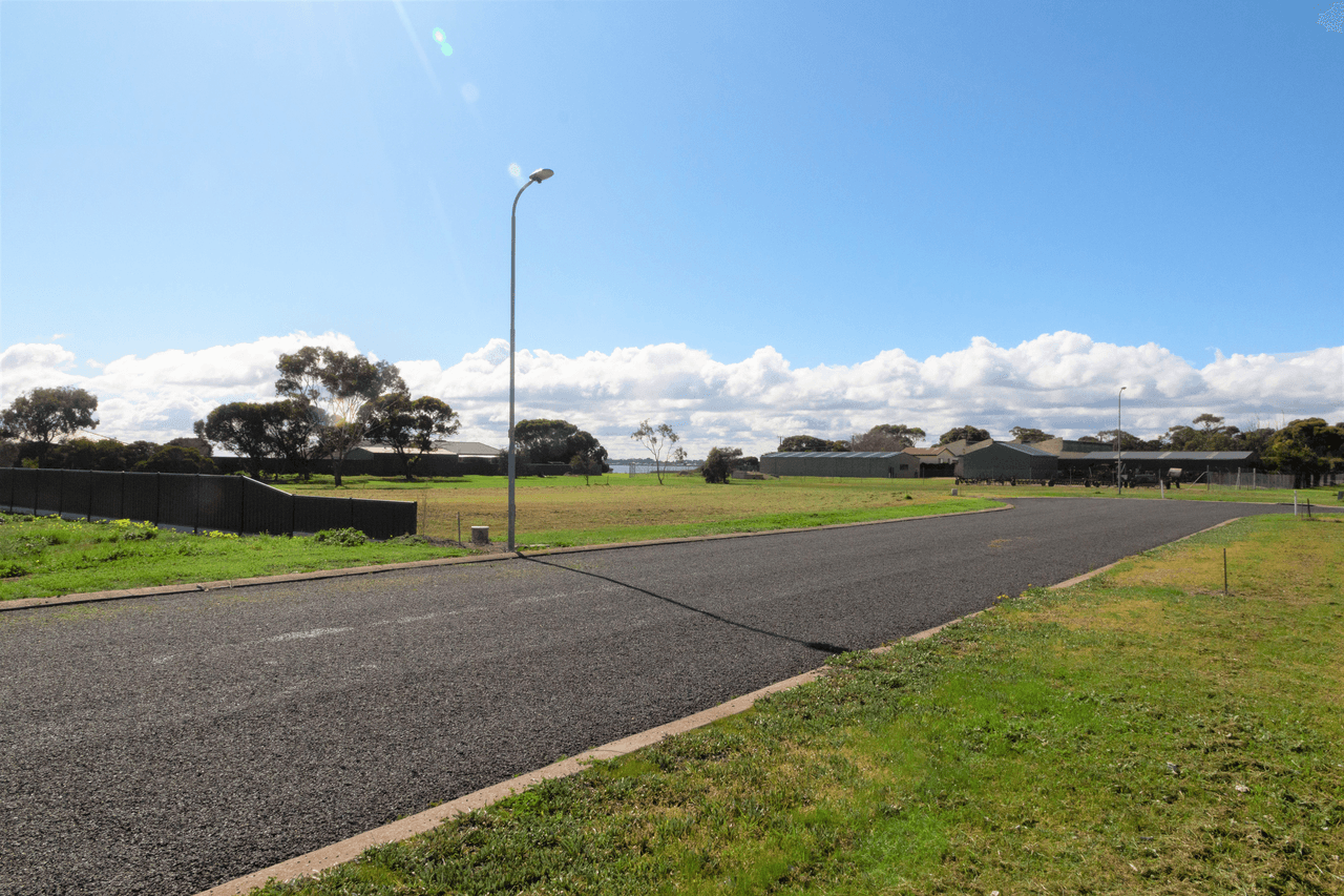 Yarli Court, MENINGIE, SA 5264