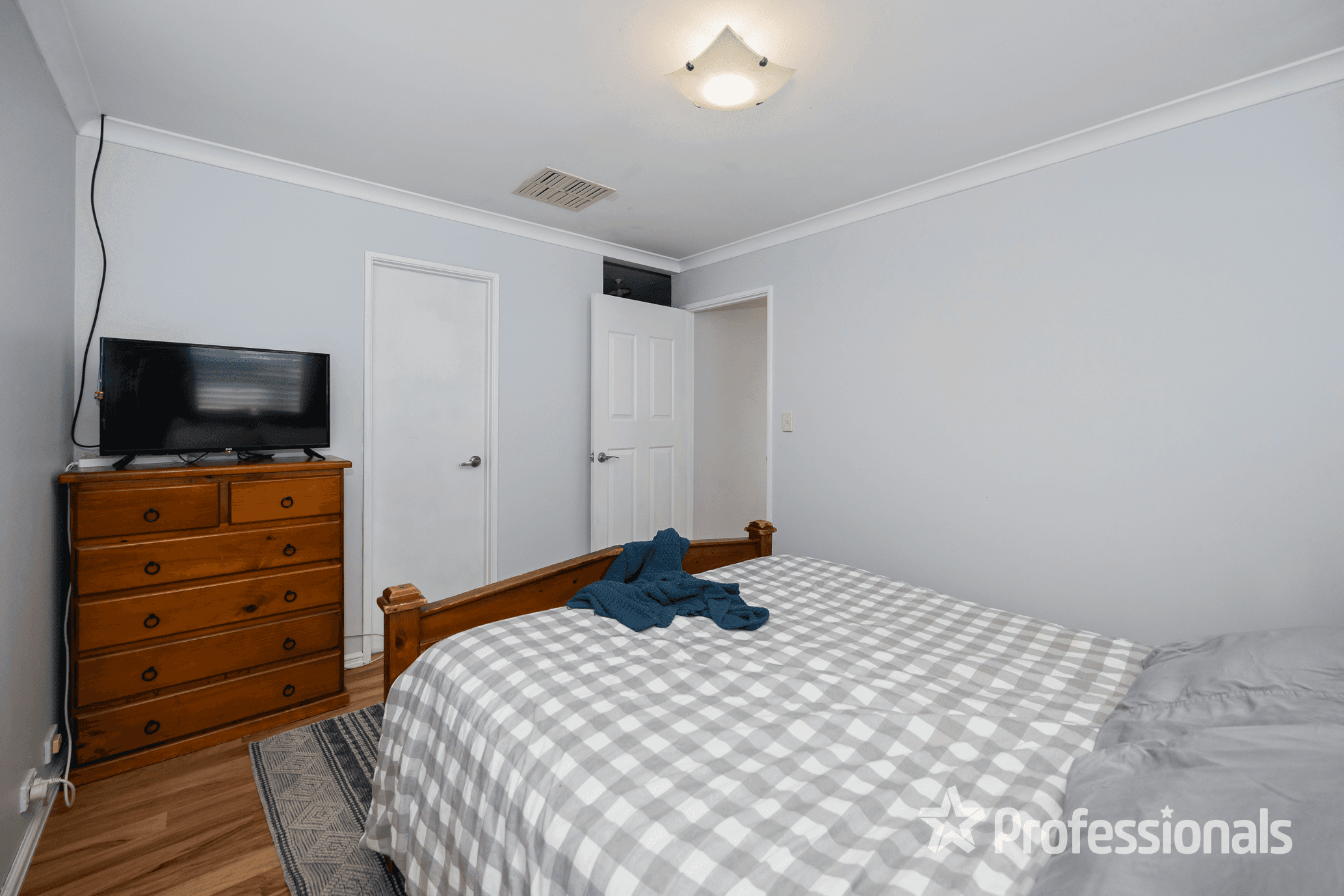 24 Santona Boulevard, ELLENBROOK, WA 6069