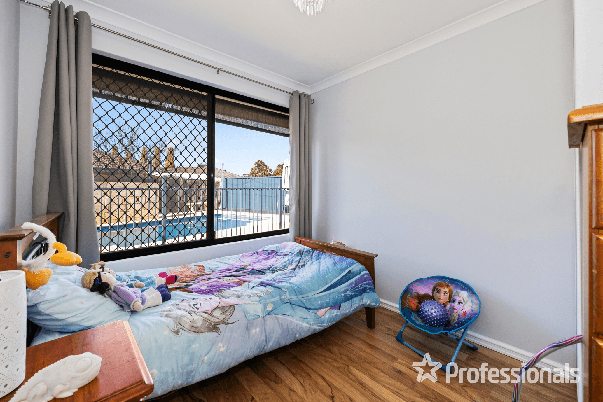 24 Santona Boulevard, ELLENBROOK, WA 6069