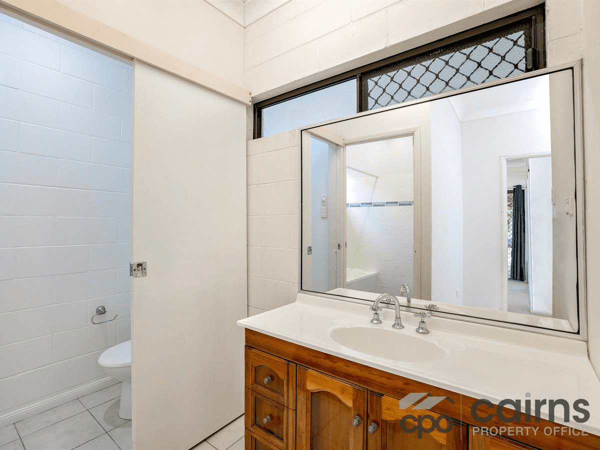 48 Fallon, Manunda, QLD 4870