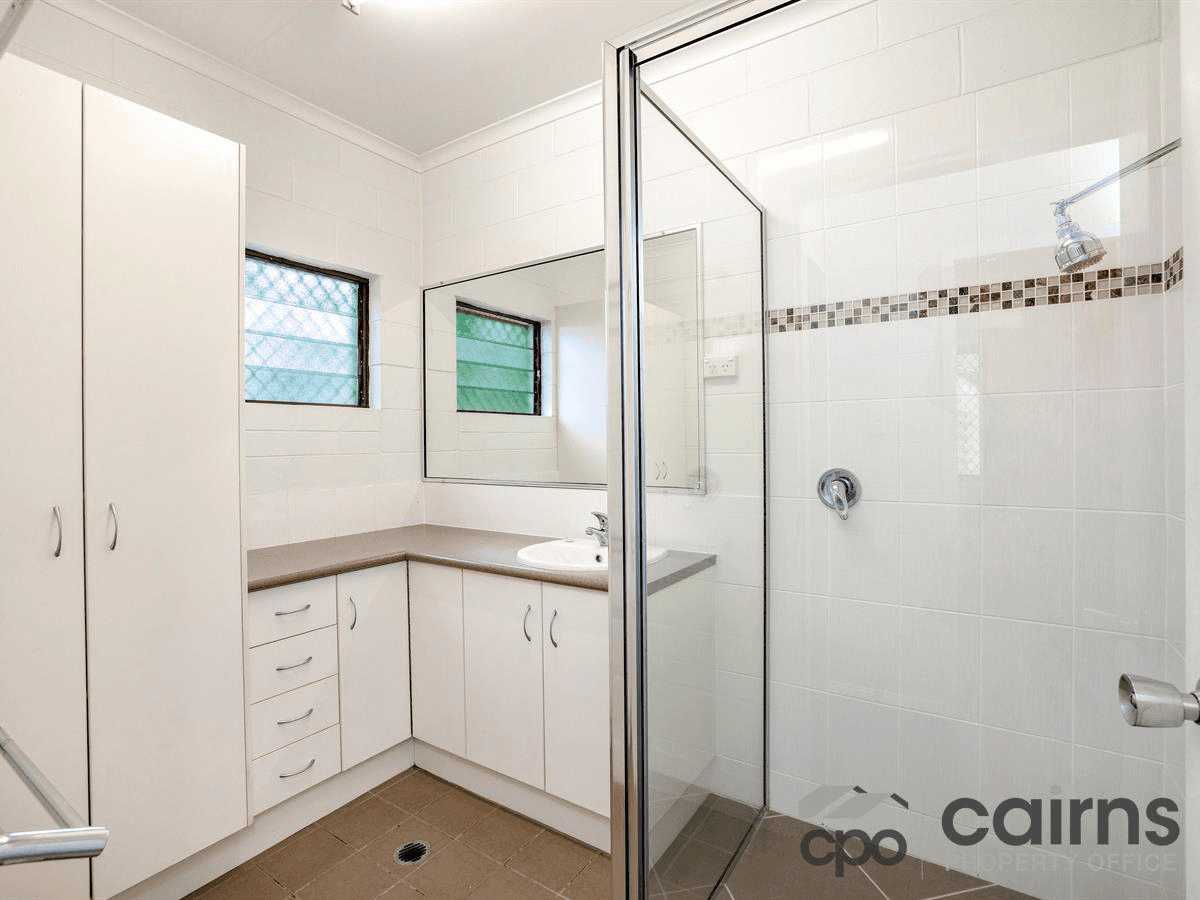 48 Fallon, Manunda, QLD 4870