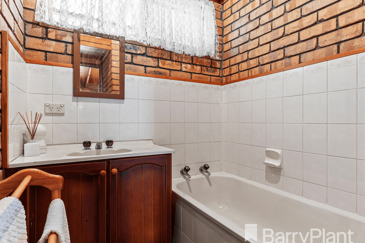 102 Bealiba South Road, Dunluce, VIC 3472