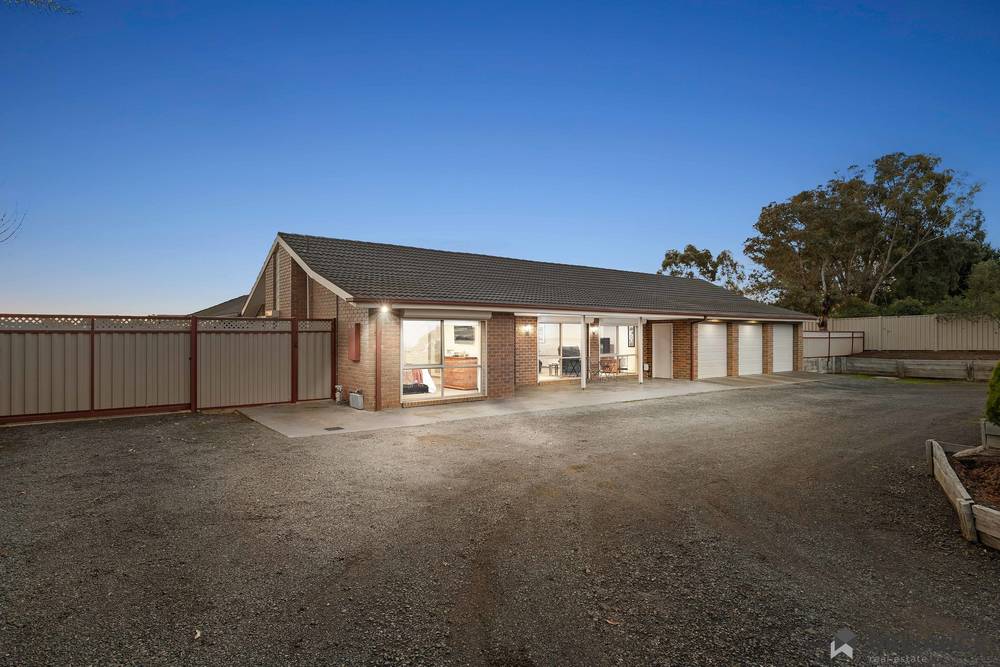 14 Springbank Way, Brookfield, VIC 3338