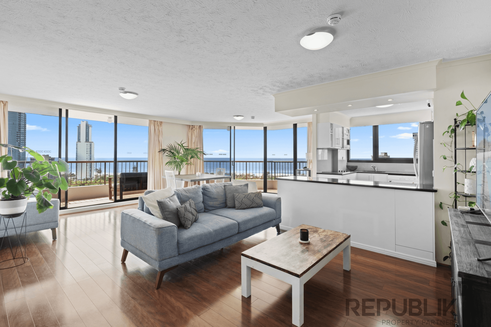 77/5 Admiralty Drive, SURFERS PARADISE, QLD 4217