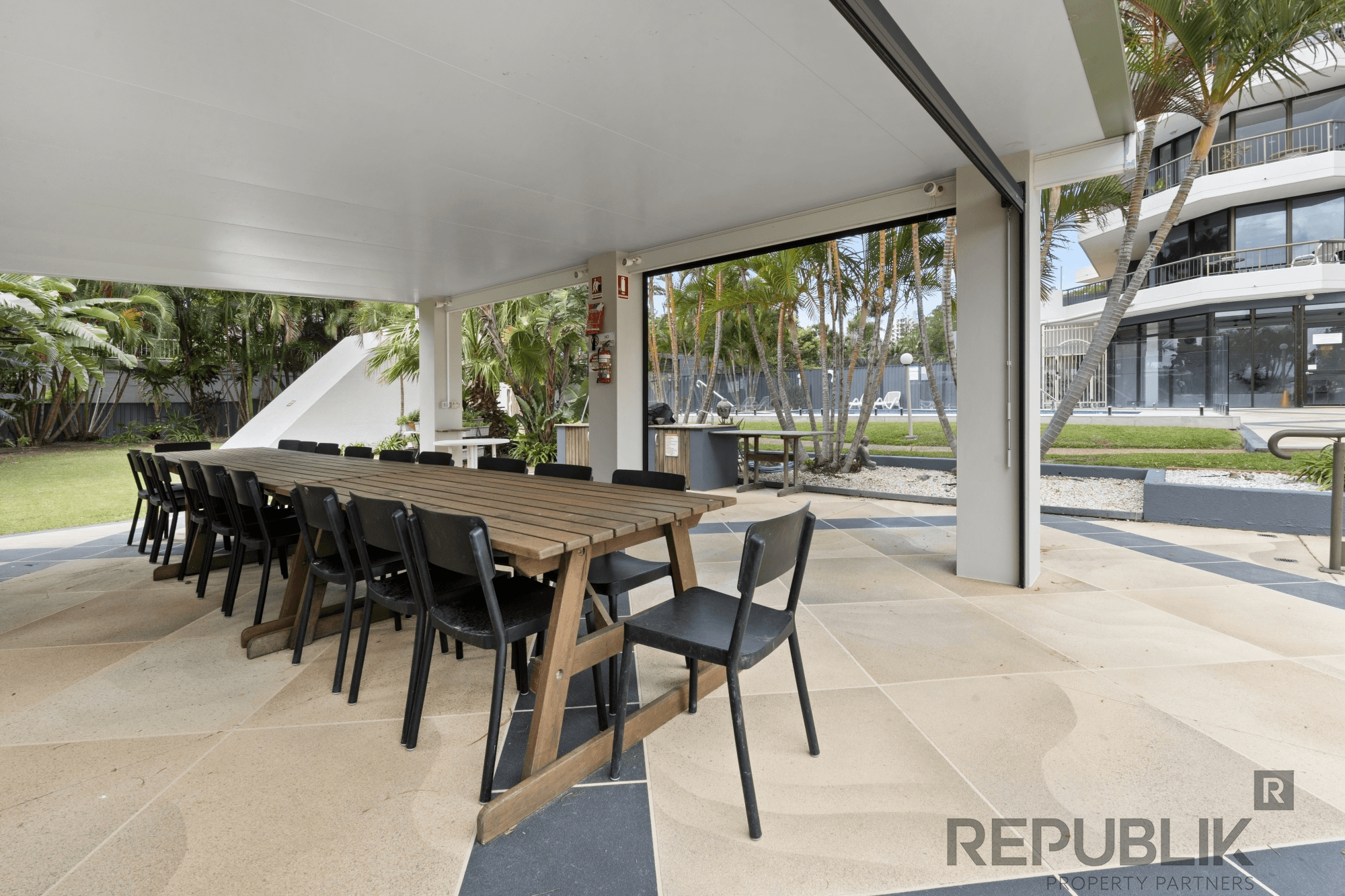 77/5 Admiralty Drive, SURFERS PARADISE, QLD 4217