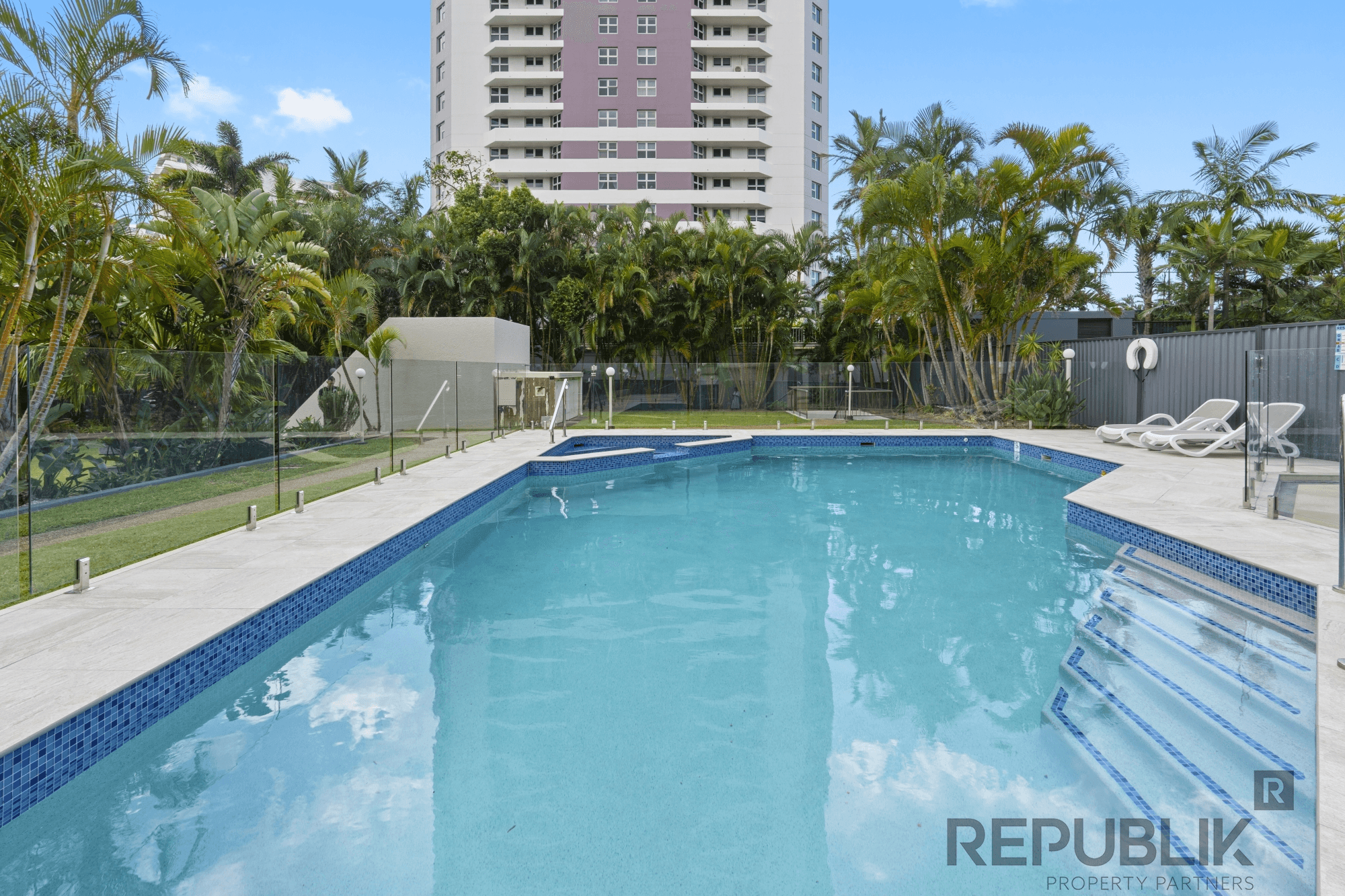 77/5 Admiralty Drive, SURFERS PARADISE, QLD 4217