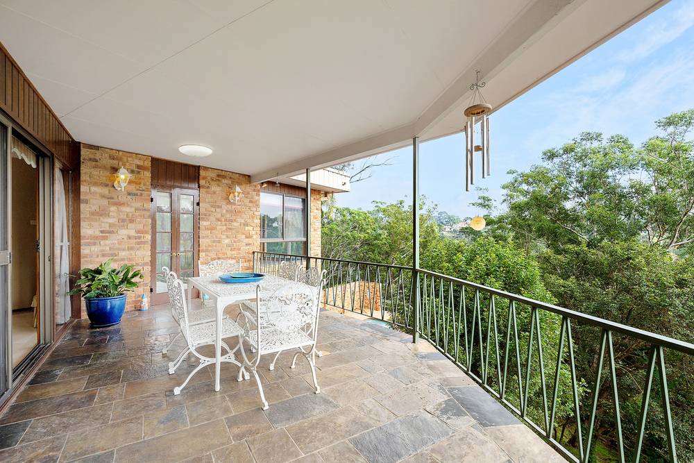 842 Henry Lawson Drive, Picnic Point, NSW 2213