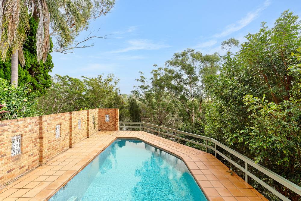 842 Henry Lawson Drive, Picnic Point, NSW 2213