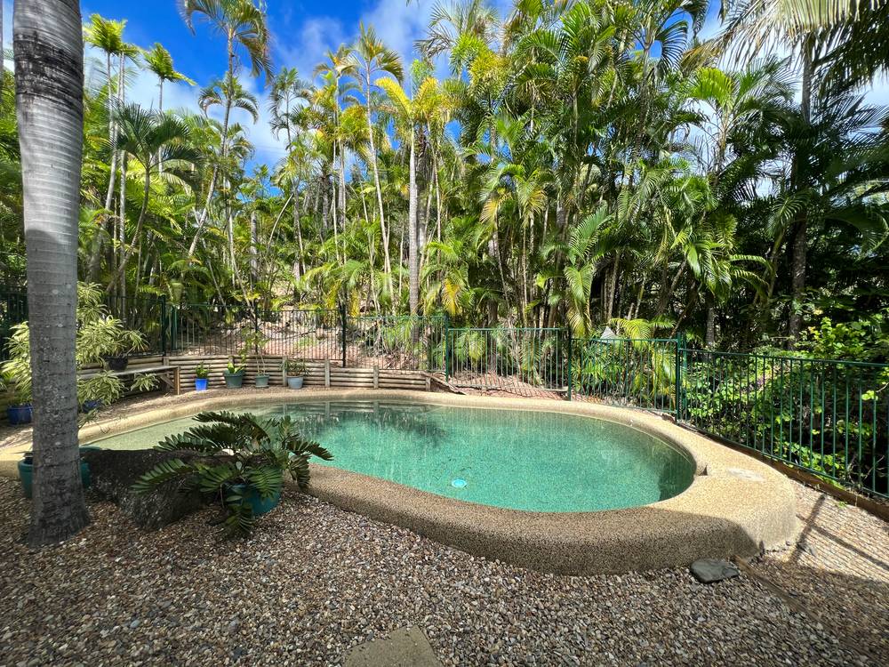 2 Flinders Street, COOKTOWN, QLD 4895
