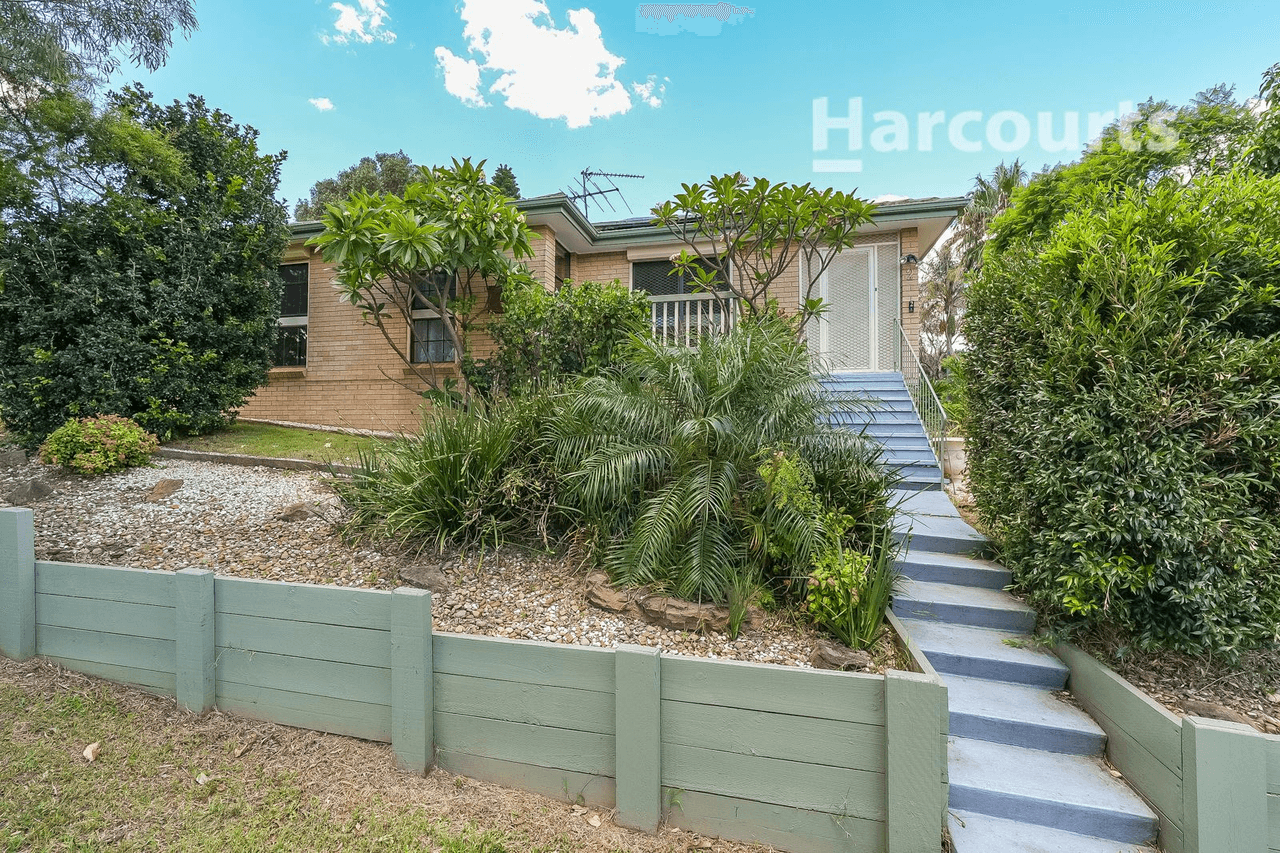 2  Cronulla Crescent, Woodbine, NSW 2560