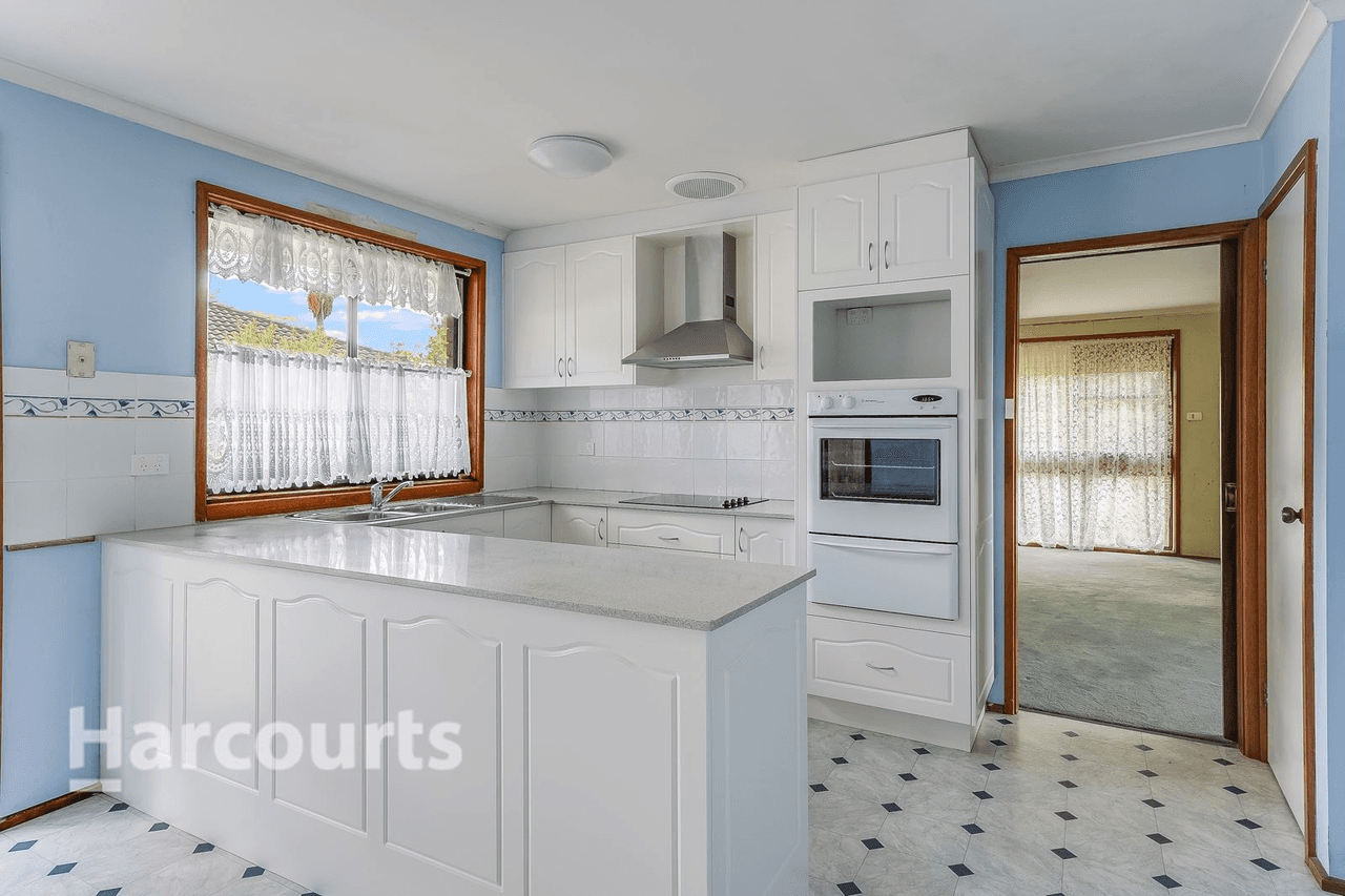 2  Cronulla Crescent, Woodbine, NSW 2560