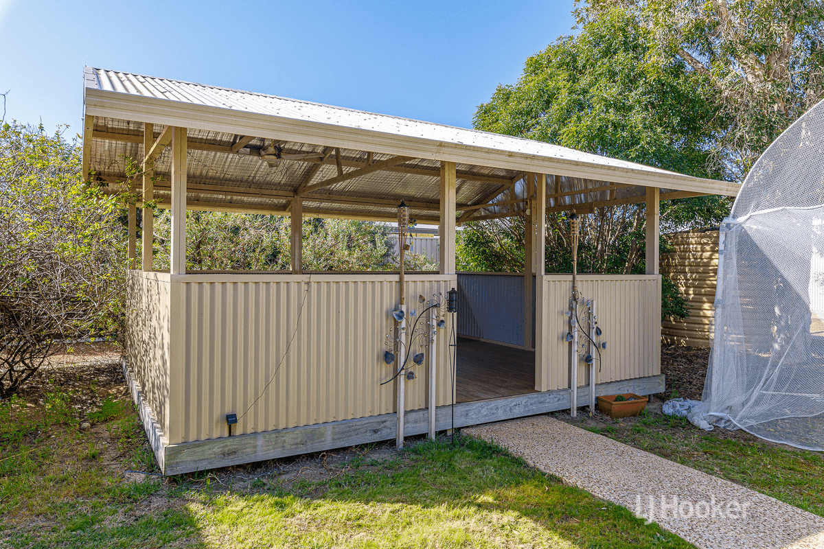 24 West Road, Capel, WA 6271